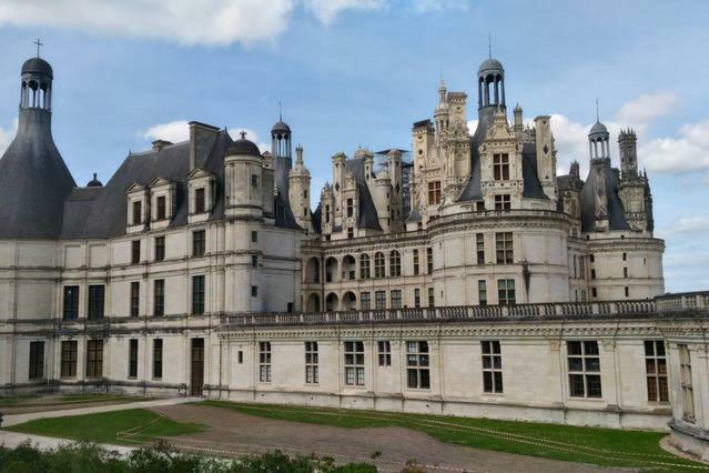 Charme Et Confort Blois Centre Apartment Luaran gambar